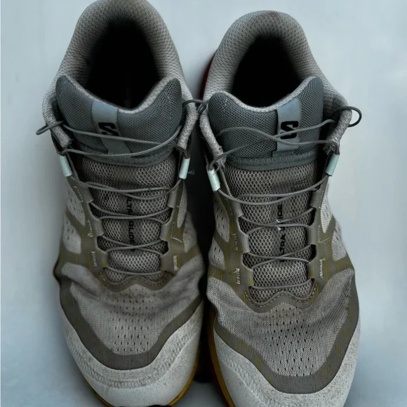Salomon Ultra Glide 2 womens 10 - Picture 2 of 6